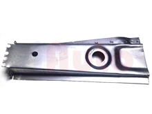 Querstrebe unter Fussraum rechts